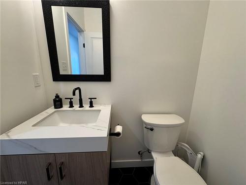 16 Silver Creek Road, Seaforth, ON - Indoor Photo Showing Bathroom