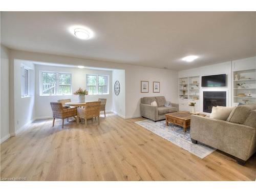 100 Caroline Street, Stratford, ON - Indoor Photo Showing Living Room