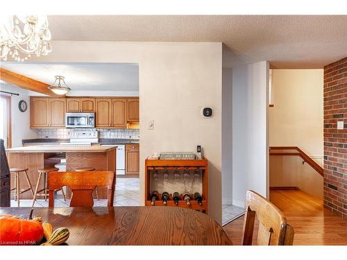 60 Meighen Mews, Stratford, ON - Indoor Photo Showing Kitchen