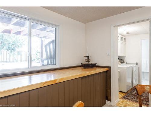 60 Meighen Mews, Stratford, ON - Indoor Photo Showing Laundry Room