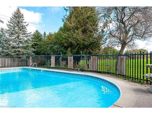 60 Meighen Mews, Stratford, ON - Outdoor With Backyard