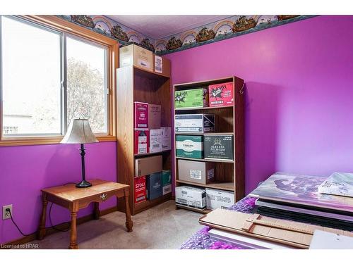 165 Clarence Avenue, Ingersoll, ON - Indoor Photo Showing Bedroom