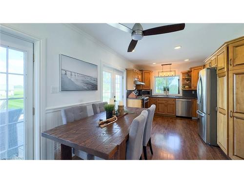 14782 Sixteen Mile Road, Middlesex Centre (Twp), ON - Indoor Photo Showing Dining Room