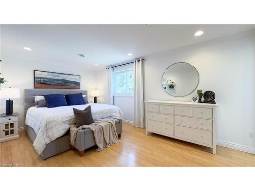 14782 Sixteen Mile Road, Middlesex Centre (Twp), ON - Indoor Photo Showing Bedroom