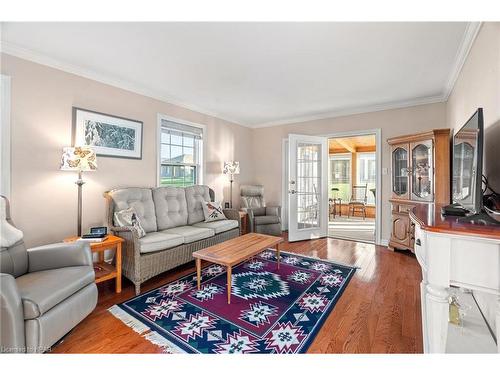 233 Bethune Crescent, Goderich, ON - Indoor Photo Showing Living Room