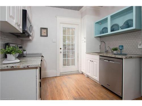 185 John Street N, Stratford, ON - Indoor Photo Showing Kitchen