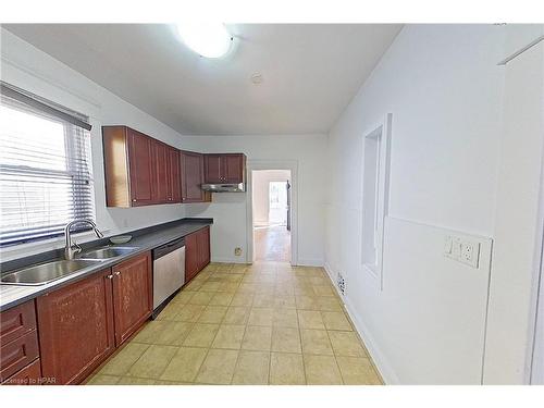 170 Erie Street, Stratford, ON - Indoor Photo Showing Kitchen With Double Sink