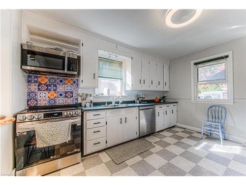 284 Krug Street, Kitchener, ON - Indoor Photo Showing Kitchen With Double Sink