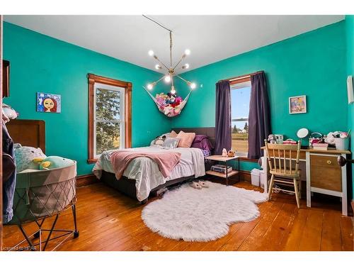 85102 Brussels Line, Huron East, ON - Indoor Photo Showing Bedroom