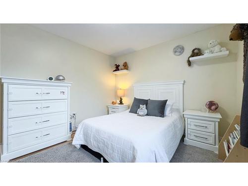 71 Clayton Street, Mitchell, ON - Indoor Photo Showing Bedroom