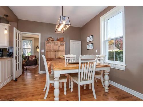 3 Elm Street, Stratford, ON - Indoor Photo Showing Dining Room