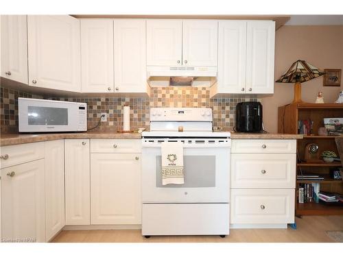 266 Pebble Beach Parkway, Grand Bend, ON - Indoor Photo Showing Kitchen