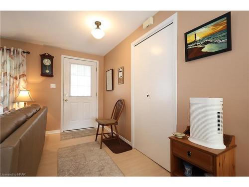 266 Pebble Beach Parkway, Grand Bend, ON - Indoor Photo Showing Other Room