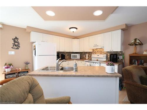 266 Pebble Beach Parkway, Grand Bend, ON - Indoor Photo Showing Kitchen