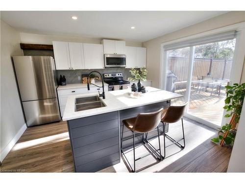 82 Park Street, St. Marys, ON - Indoor Photo Showing Kitchen With Double Sink