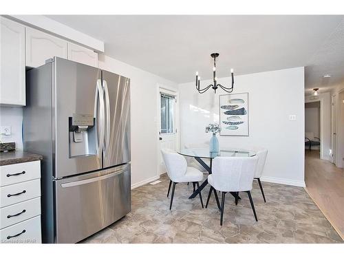 15 Southvale Road, St. Marys, ON - Indoor Photo Showing Dining Room