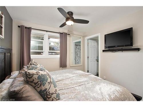 173 Washington Street W, Thamesford, ON - Indoor Photo Showing Bedroom