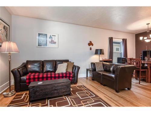 50 Trinity Street, Stratford, ON - Indoor Photo Showing Living Room