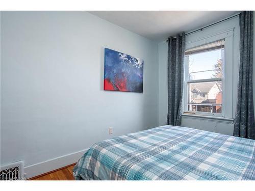 50 Trinity Street, Stratford, ON - Indoor Photo Showing Bedroom