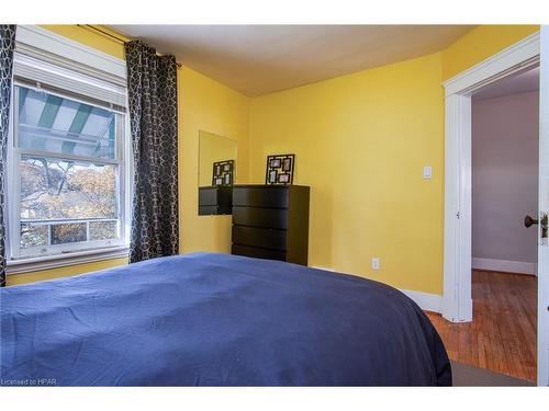 50 Trinity Street, Stratford, ON - Indoor Photo Showing Bedroom