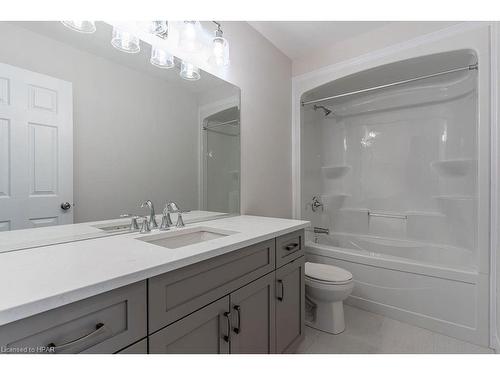 198 Snyder'S Road, Baden, ON - Indoor Photo Showing Bathroom