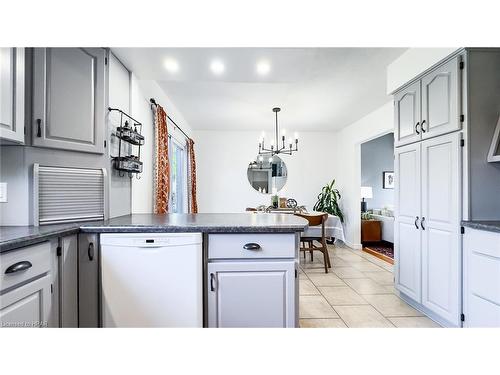 138 Sunset Drive, Goderich, ON - Indoor Photo Showing Kitchen