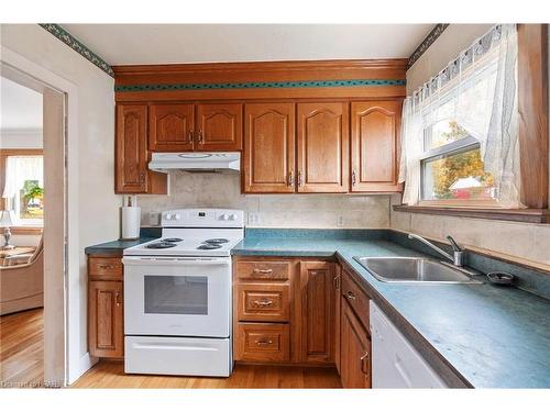 74 Main Street N, Seaforth, ON - Indoor Photo Showing Kitchen