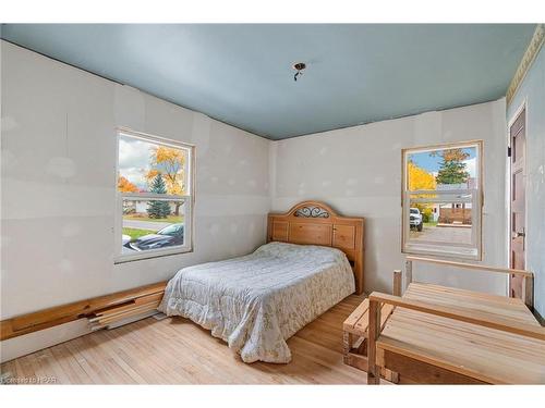 74 Main Street N, Seaforth, ON - Indoor Photo Showing Bedroom