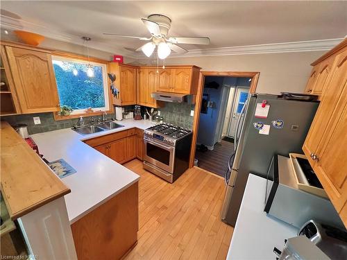 348 Devon Street, Stratford, ON - Indoor Photo Showing Kitchen With Double Sink