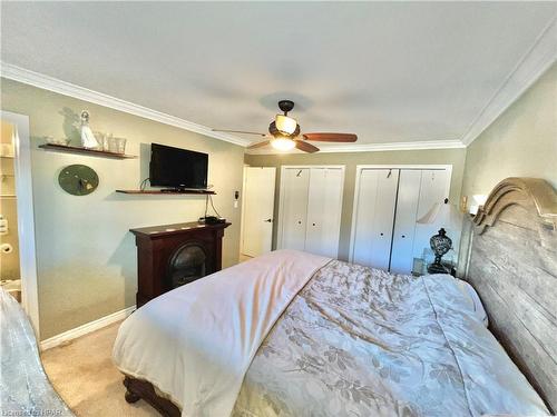 348 Devon Street, Stratford, ON - Indoor Photo Showing Bedroom