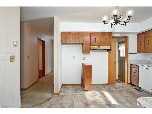 670 Queen Street W, St. Marys, ON - Indoor Photo Showing Kitchen