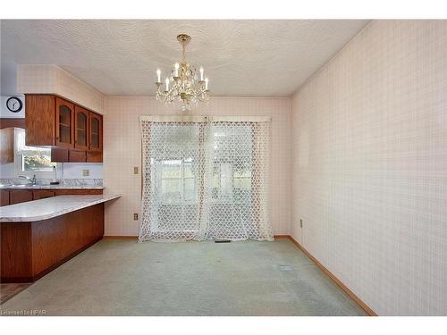 670 Queen Street W, St. Marys, ON - Indoor Photo Showing Kitchen