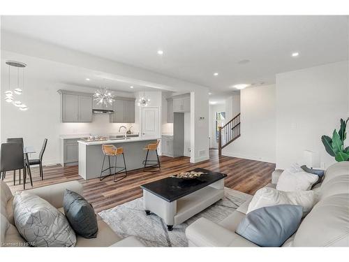 159 Greene Street, Exeter, ON - Indoor Photo Showing Living Room