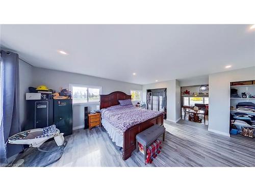 73840 Goshen Line, Bluewater, ON - Indoor Photo Showing Bedroom