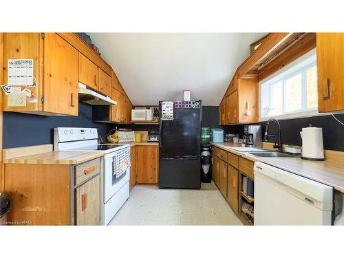 73840 Goshen Line, Bluewater, ON - Indoor Photo Showing Kitchen