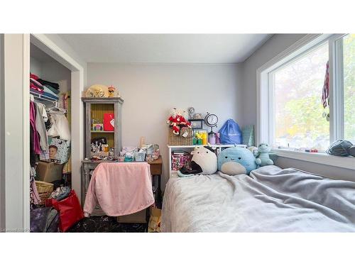 73840 Goshen Line, Bluewater, ON - Indoor Photo Showing Bedroom