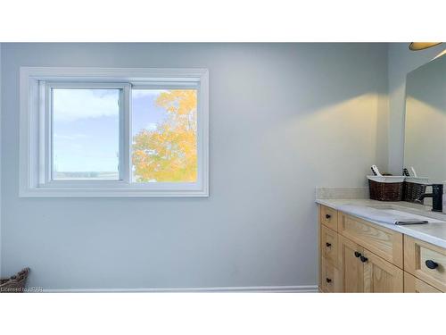 73840 Goshen Line, Bluewater, ON - Indoor Photo Showing Bathroom