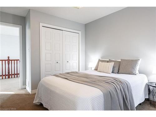 60 Thomas Street, Stratford, ON - Indoor Photo Showing Bedroom