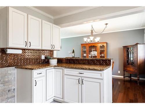 35 Dawson Street, Stratford, ON - Indoor Photo Showing Kitchen