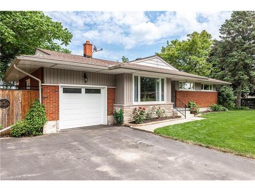 35 Dawson Street, Stratford, ON - Outdoor