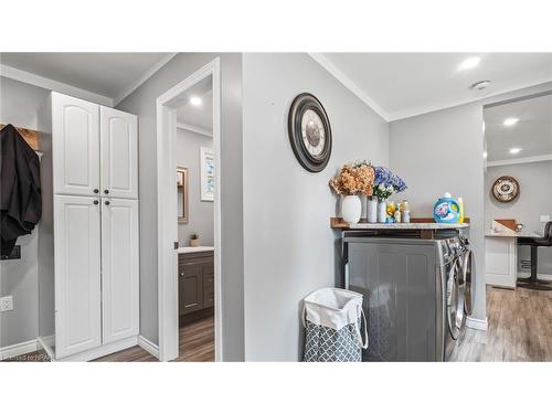 341149 Grey Rd 28, West Grey, ON - Indoor Photo Showing Laundry Room