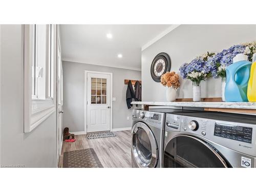 341149 Grey Rd 28, West Grey, ON - Indoor Photo Showing Laundry Room