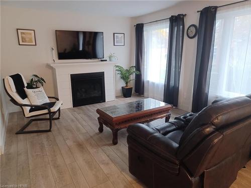 205 Blake Street W, Goderich, ON - Indoor Photo Showing Living Room With Fireplace