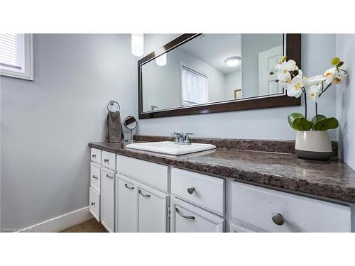 205 Blake Street W, Goderich, ON - Indoor Photo Showing Bathroom