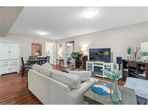 251 Gibbons Street, Goderich, ON - Indoor Photo Showing Living Room