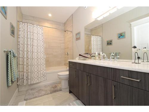 10138 Merrywood Drive, Grand Bend, ON - Indoor Photo Showing Bathroom