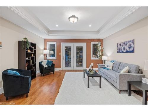 4-7 Fairhaven Lane E, Goderich, ON - Indoor Photo Showing Living Room