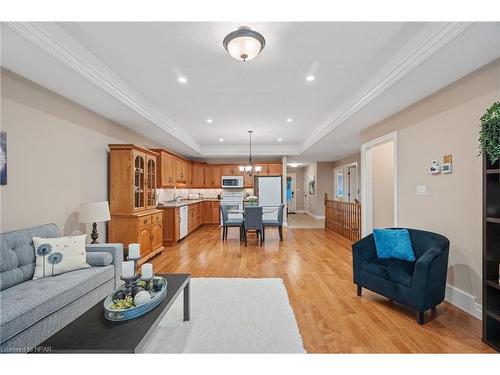 4-7 Fairhaven Lane E, Goderich, ON - Indoor Photo Showing Living Room