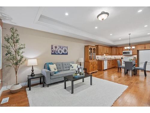 4-7 Fairhaven Lane E, Goderich, ON - Indoor Photo Showing Living Room