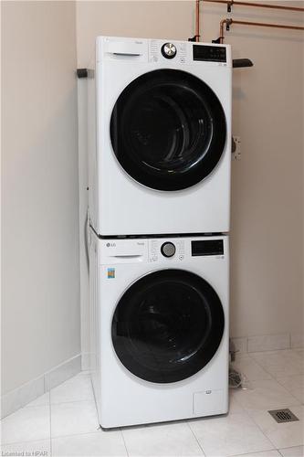 251-55 Downie Street, Stratford, ON - Indoor Photo Showing Laundry Room